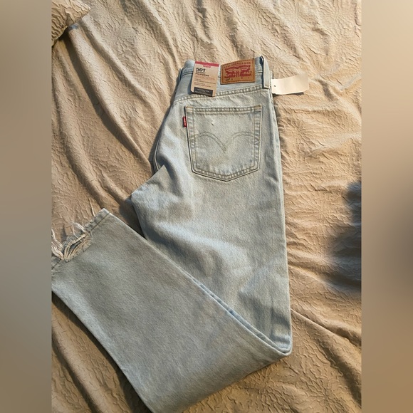 501 Skinny Levis - Picture 3 of 3